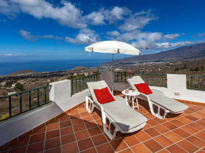 Penthouse La Estrella thumb